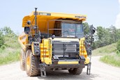  Komatsu HD325-8_1